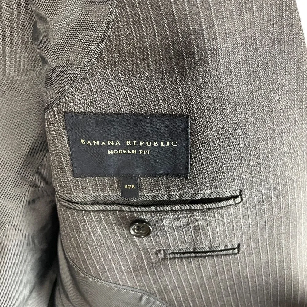 Banana Republic pit 22